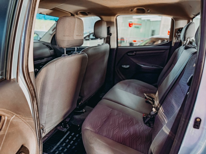 S10 2.4 LS 4X2 CD 8V FLEX 4P MANUAL - 2013 - CAXIAS DO SUL