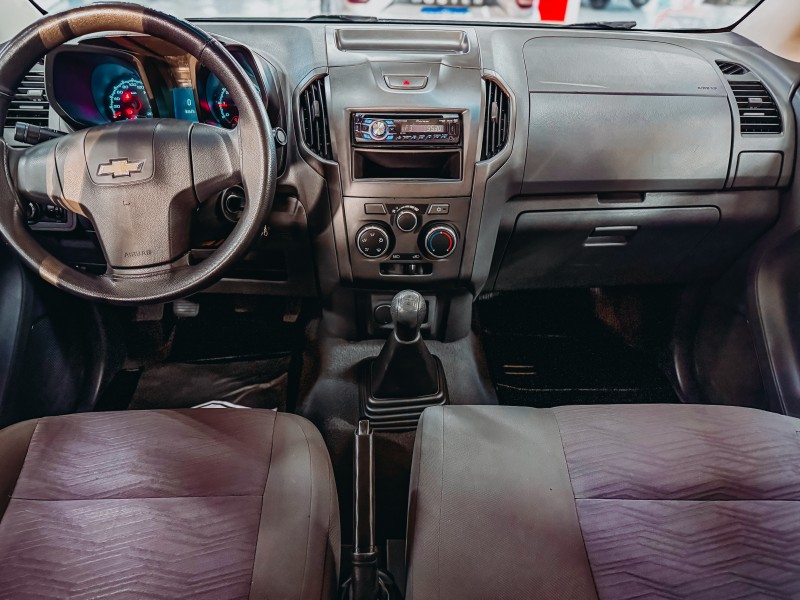 S10 2.4 LS 4X2 CD 8V FLEX 4P MANUAL - 2013 - CAXIAS DO SUL