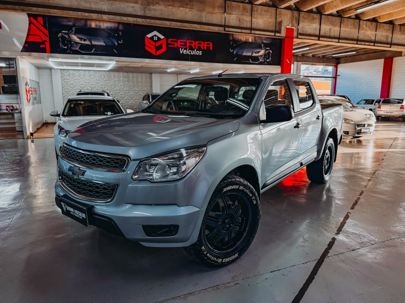 s10 2.4 ls 4x2 cd 8v flex 4p manual 2013 caxias do sul