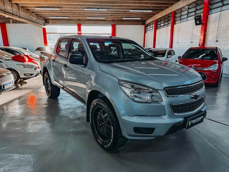 S10 2.4 LS 4X2 CD 8V FLEX 4P MANUAL - 2013 - CAXIAS DO SUL