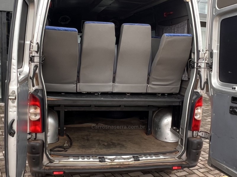 MASTER 2.5 DCI ESCOLAR L1H1 16 LUGARES 16V DIESEL 3P MANUAL - 2013 - ESTâNCIA VELHA