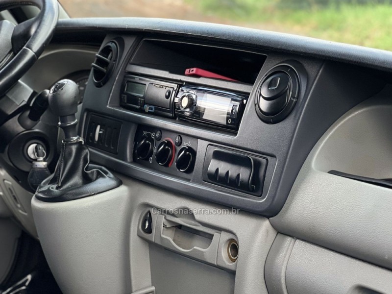 MASTER 2.5 DCI ESCOLAR L1H1 16 LUGARES 16V DIESEL 3P MANUAL - 2013 - ESTâNCIA VELHA