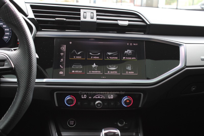 Q3 2.0 TFSI PERFORMANCE BLACK QUATTRO GASOLINA 4P AUTOMÁTICO - 2024 - CAXIAS DO SUL