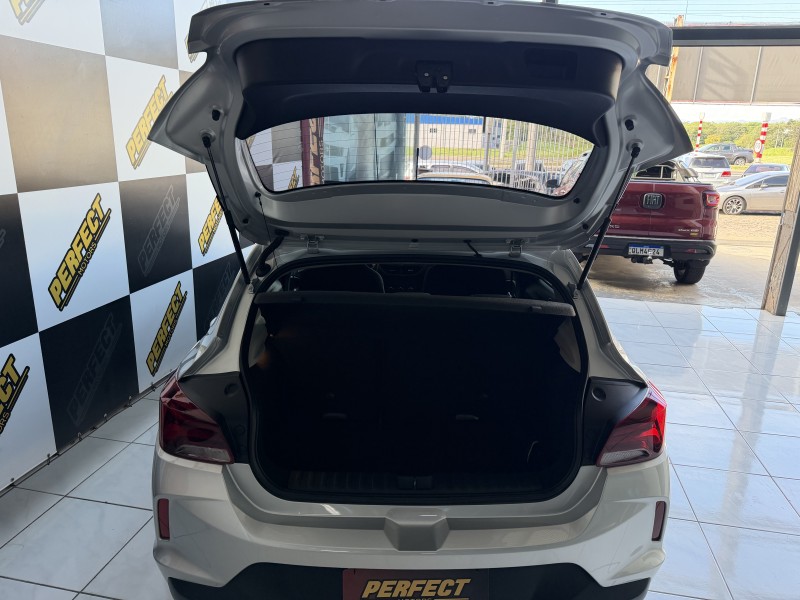 ONIX 1.0 LT2 FLEX 4P MANUAL - 2023 - PORTãO