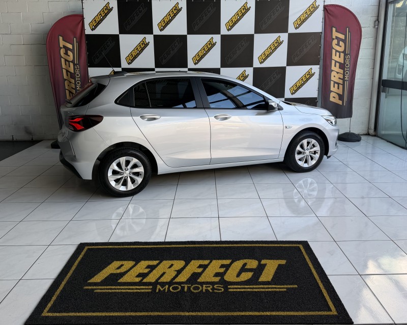 ONIX 1.0 LT2 FLEX 4P MANUAL - 2023 - PORTãO