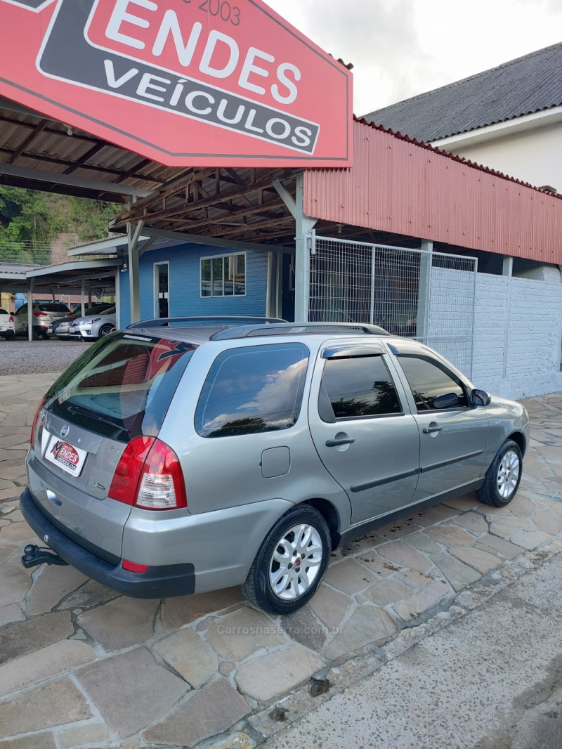 PALIO 1.3 MPI FIRE ELX WEEKEND 8V FLEX 4P MANUAL - 2005 - TRêS COROAS