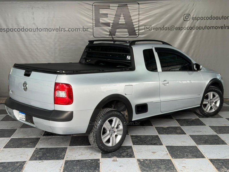 SAVEIRO 1.6 MI TREND CE 8V FLEX 2P MANUAL G.V - 2013 - NOVA PRATA