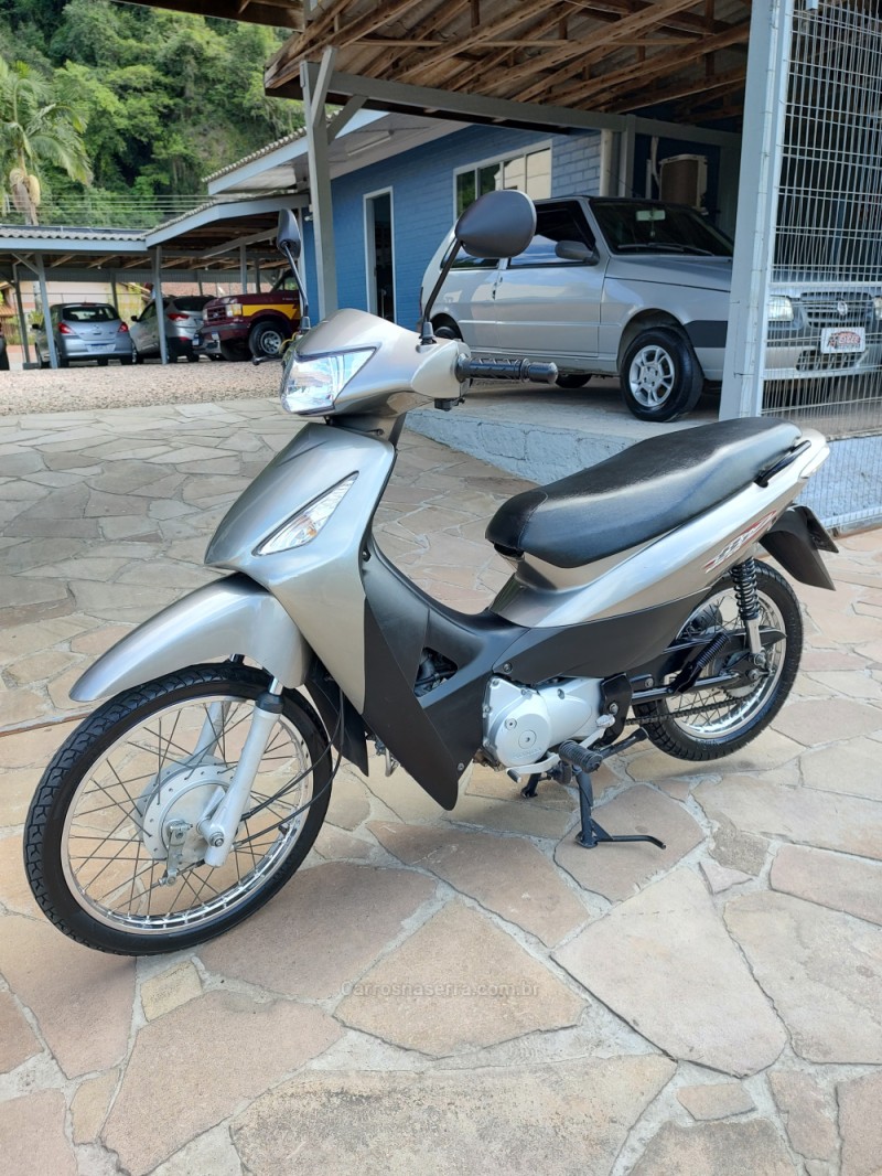 BIZ 125 ES - 2008 - TRêS COROAS