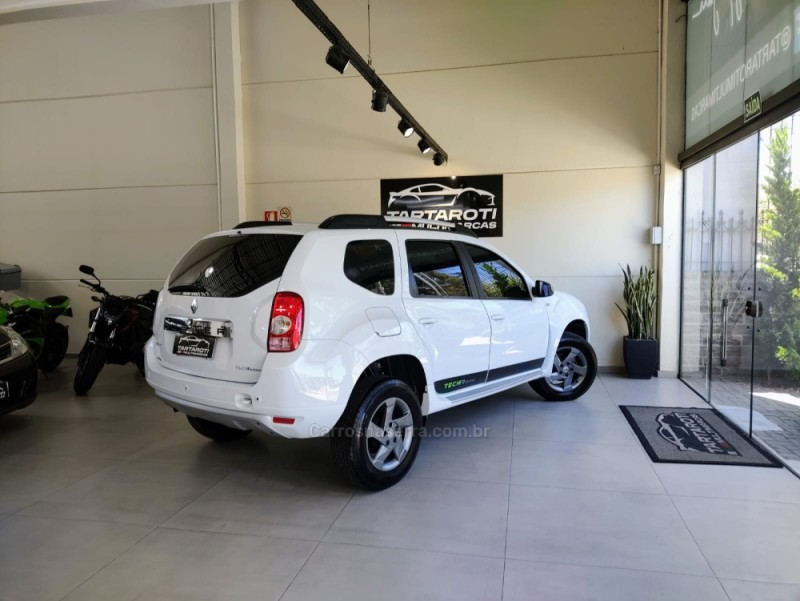 DUSTER RENAULT DUSTER 1.6 TECH ROAD DYNAMIQUE 4X2 16V FLEX 4P MANUAL - 2013 - CAXIAS DO SUL
