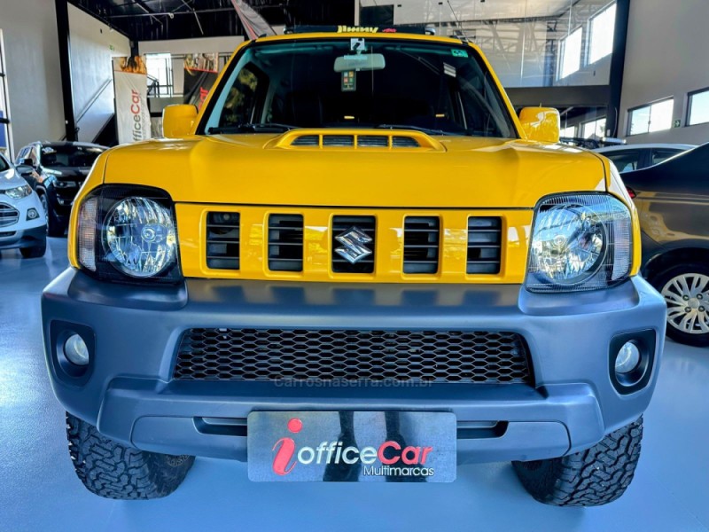 JIMNY 1.3 4ALL 4X4 16V GASOLINA 2P MANUAL - 2017 - TRêS COROAS