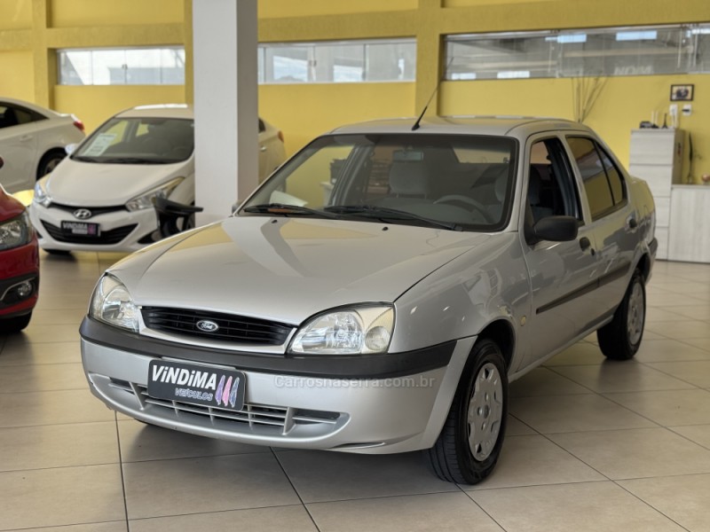 FIESTA 1.0 MPI STREET SEDAN 8V GASOLINA 4P MANUAL - 2002 - FLORES DA CUNHA
