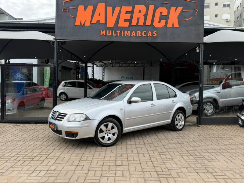 BORA 2.0 MI 8V FLEX 4P MANUAL - 2009 - LAGOA VERMELHA