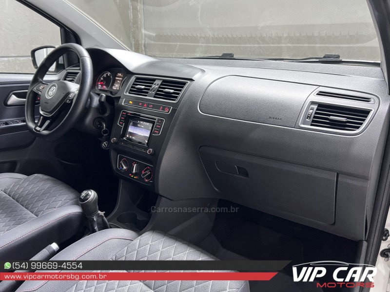 CROSSFOX 1.6 MSI FLEX 16V 4P MANUAL - 2016 - FARROUPILHA