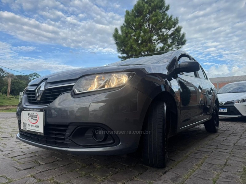 LOGAN 1.0 EXPRESSION 12V FLEX 4P MANUAL - 2018 - SãO MARCOS