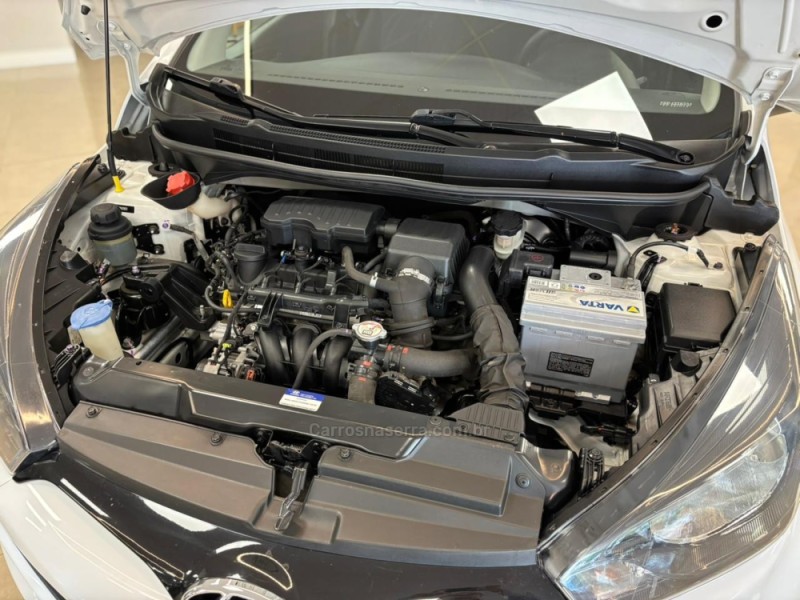 HB20 1.0 COMFORT PLUS 12V TURBO FLEX 4P MANUAL - 2015 - CARLOS BARBOSA