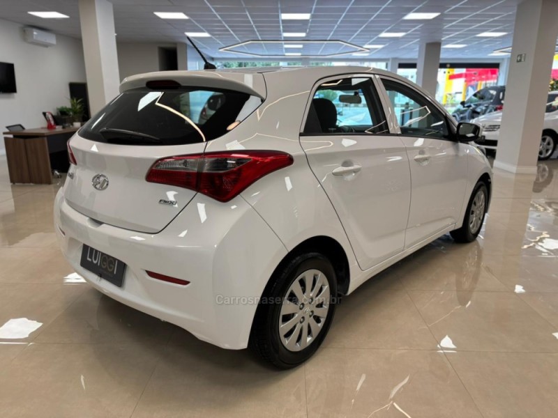 HB20 1.0 COMFORT PLUS 12V TURBO FLEX 4P MANUAL - 2015 - CARLOS BARBOSA