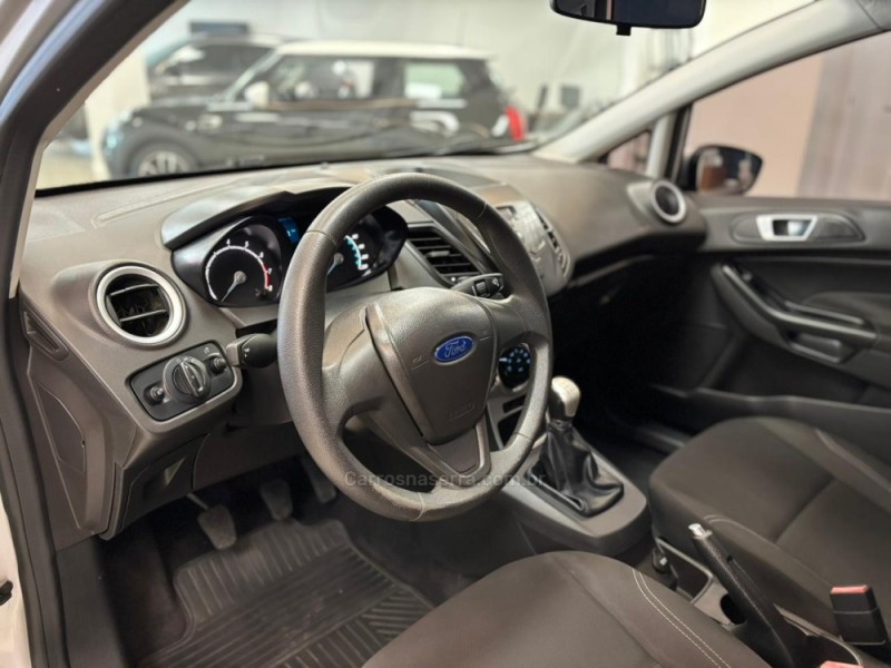 FIESTA 1.5 SE HATCH 16V FLEX 4P MANUAL - 2015 - CARLOS BARBOSA