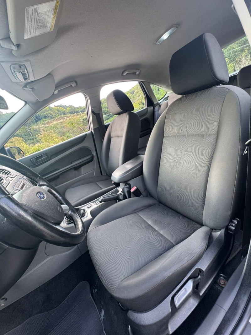 FOCUS 1.6 GLX 16V FLEX 4P MANUAL - 2013 - BENTO GONçALVES