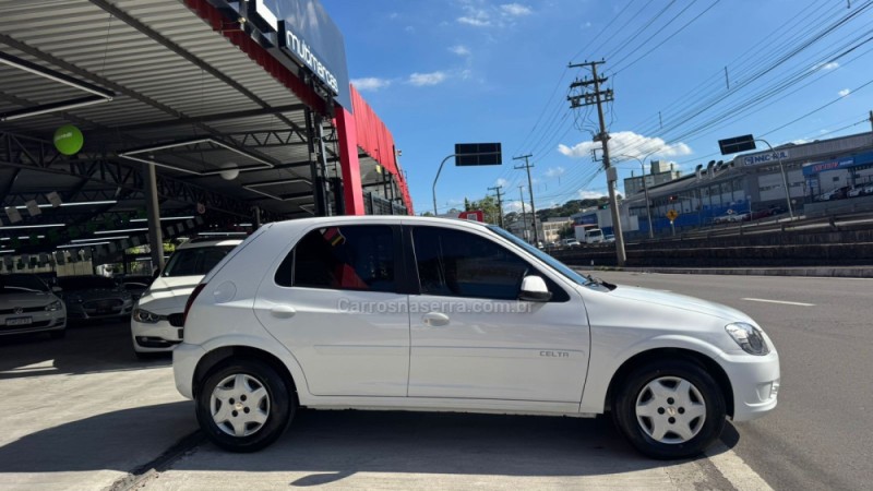 CELTA 1.0 MPFI LT 8V FLEX 4P MANUAL - 2014 - CAXIAS DO SUL