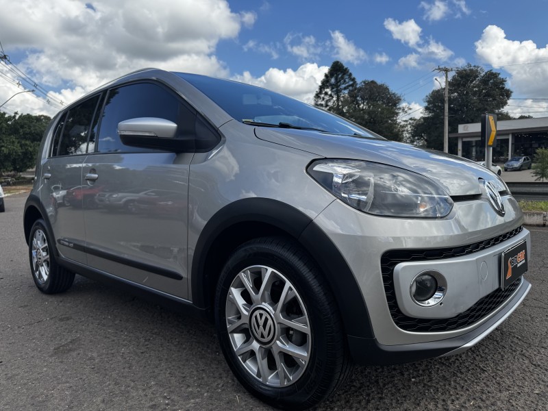 UP 1.0 CROSS T.FLEX 12V 4P MANUAL - 2015 - DOIS IRMãOS