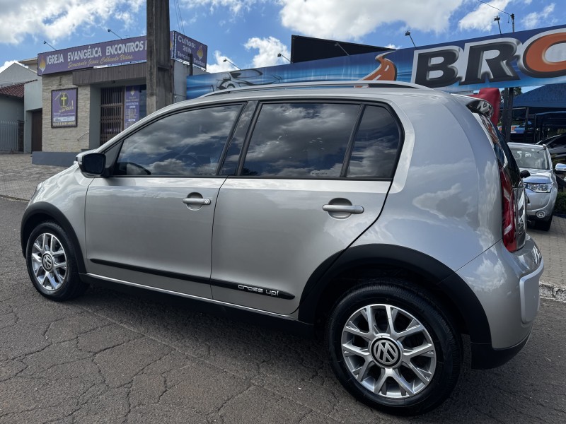 UP 1.0 CROSS T.FLEX 12V 4P MANUAL - 2015 - DOIS IRMãOS