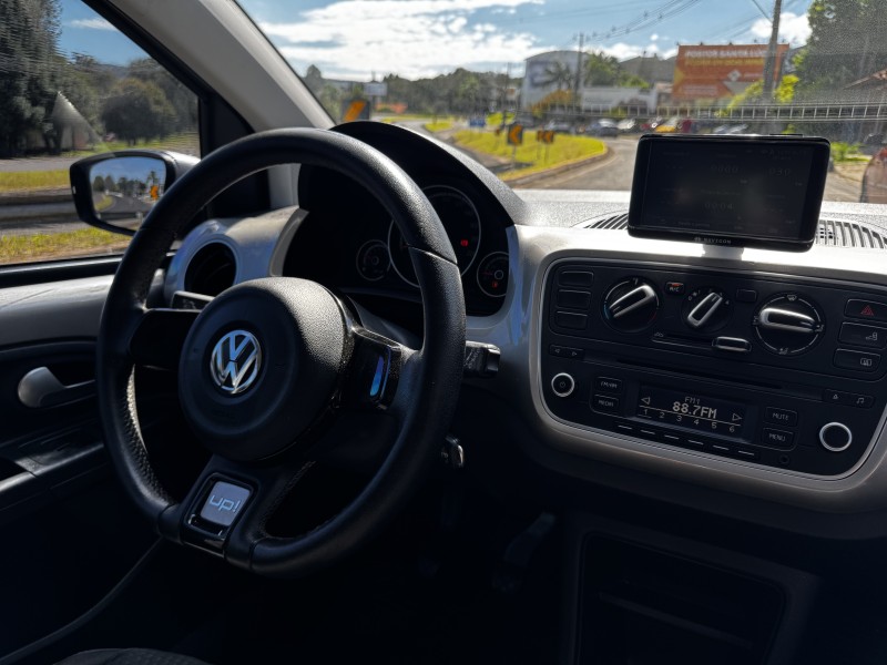 UP 1.0 CROSS T.FLEX 12V 4P MANUAL - 2015 - DOIS IRMãOS