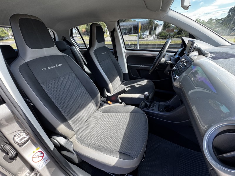 UP 1.0 CROSS T.FLEX 12V 4P MANUAL - 2015 - DOIS IRMãOS