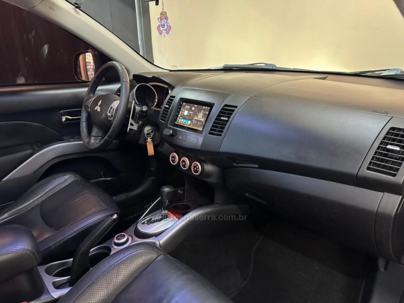 OUTLANDER 3.0 GT 4X4 V6 24V GASOLINA 4P AUTOMÁTICO - 2010 - NOVO HAMBURGO