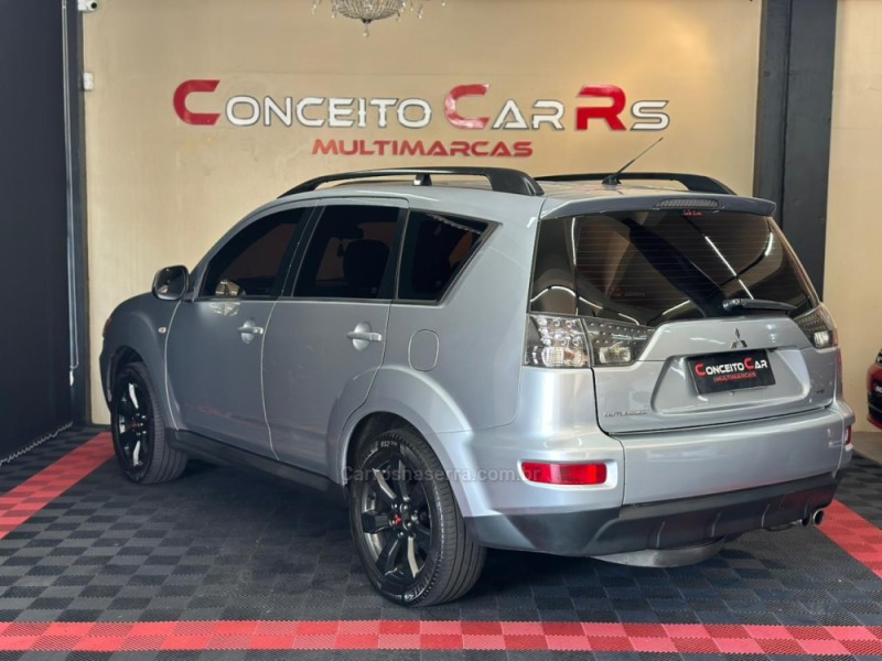 OUTLANDER 3.0 GT 4X4 V6 24V GASOLINA 4P AUTOMÁTICO - 2010 - NOVO HAMBURGO