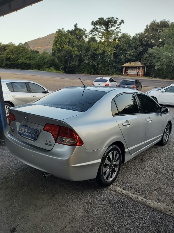 CIVIC 1.8 LXL 16V FLEX 4P AUTOMÁTICO - 2011 - VALE REAL