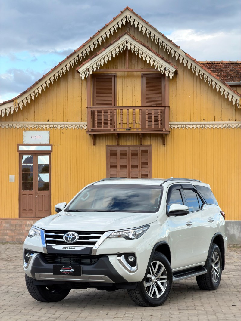hilux sw4 2.8 srx 4x4 7 lugares 16v turbo intercooler diesel 4p automatico 2019 antonio prado