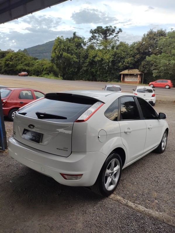 FOCUS 2.0 GLX 16V FLEX 4P AUTOMÁTICO - 2013 - VALE REAL