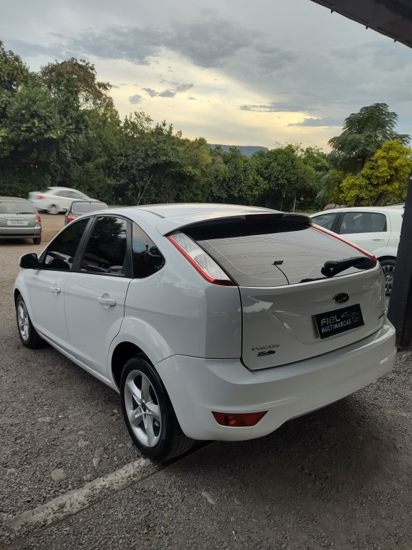 FOCUS 2.0 GLX 16V FLEX 4P AUTOMÁTICO - 2013 - VALE REAL