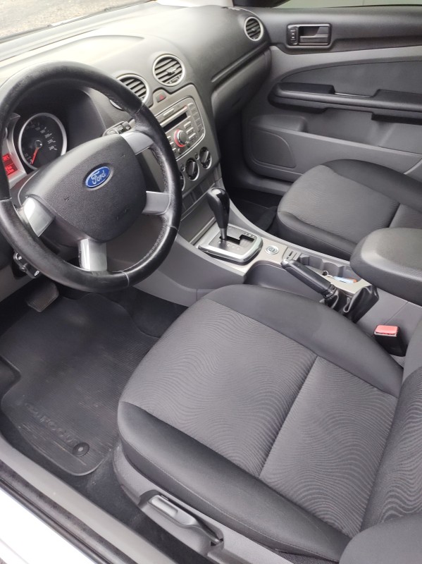 FOCUS 2.0 GLX 16V FLEX 4P AUTOMÁTICO - 2013 - VALE REAL