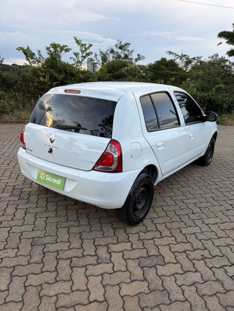 CLIO 1.0 EXPRESSION 16V FLEX 4P MANUAL - 2016 - SANANDUVA