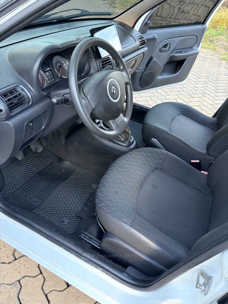 CLIO 1.0 EXPRESSION 16V FLEX 4P MANUAL - 2016 - SANANDUVA