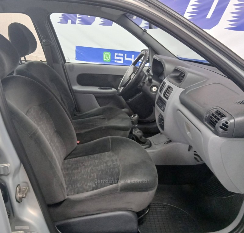 CLIO 1.6 PRIVILÉGE SEDAN 16V FLEX 4P MANUAL - 2008 - CAXIAS DO SUL