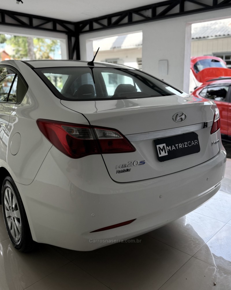 HB20S 1.6 COMFORT PLUS 16V FLEX 4P MANUAL - 2015 - CANELA