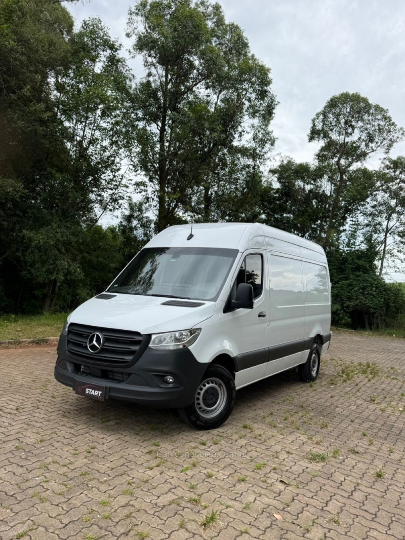 SPRINTER 2.0 FURGÃO 417 CDI EXTRA LONGO DIESEL 3P MANUAL - 2024 - ARROIO DO MEIO