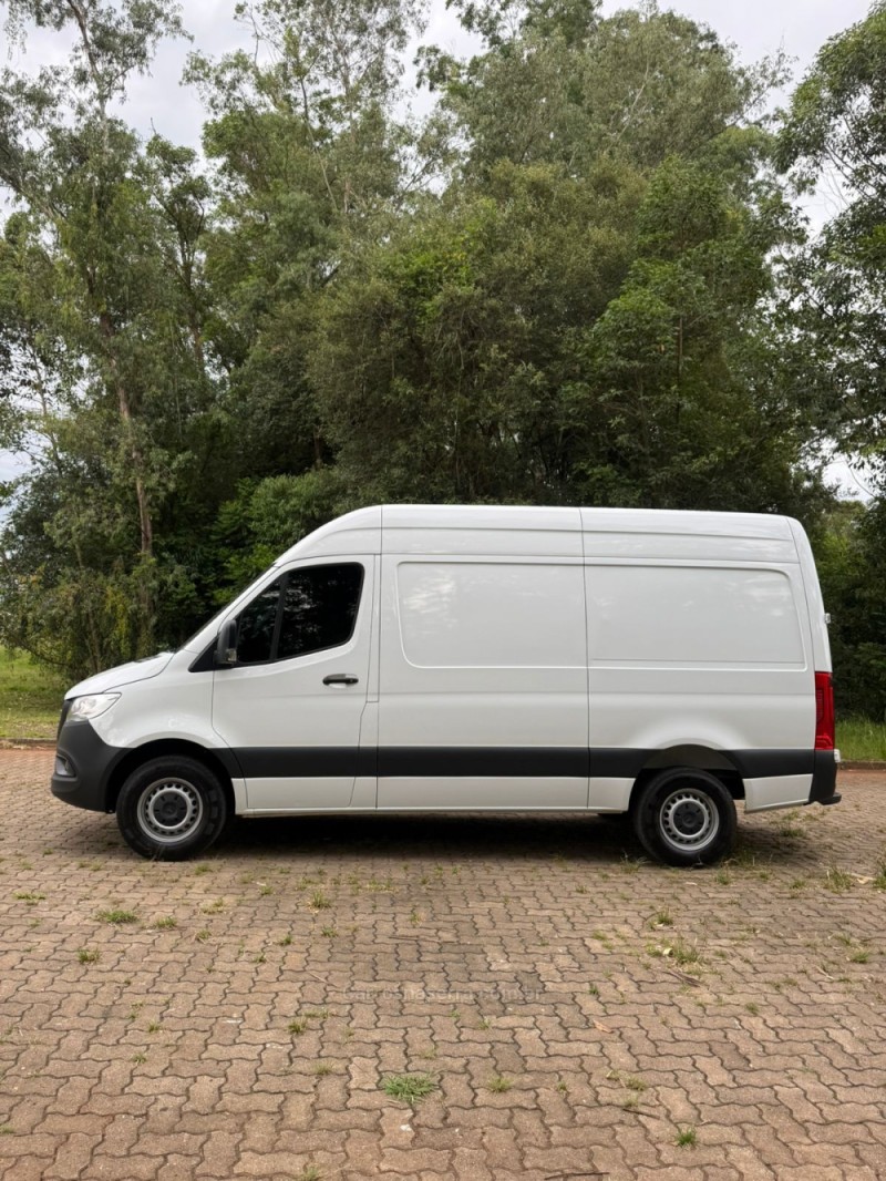 SPRINTER 2.0 FURGÃO 417 CDI EXTRA LONGO DIESEL 3P MANUAL - 2024 - ARROIO DO MEIO