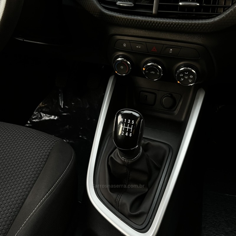 ONIX 1.0 LT 12V FLEX 4P MANUAL - 2025 - VACARIA