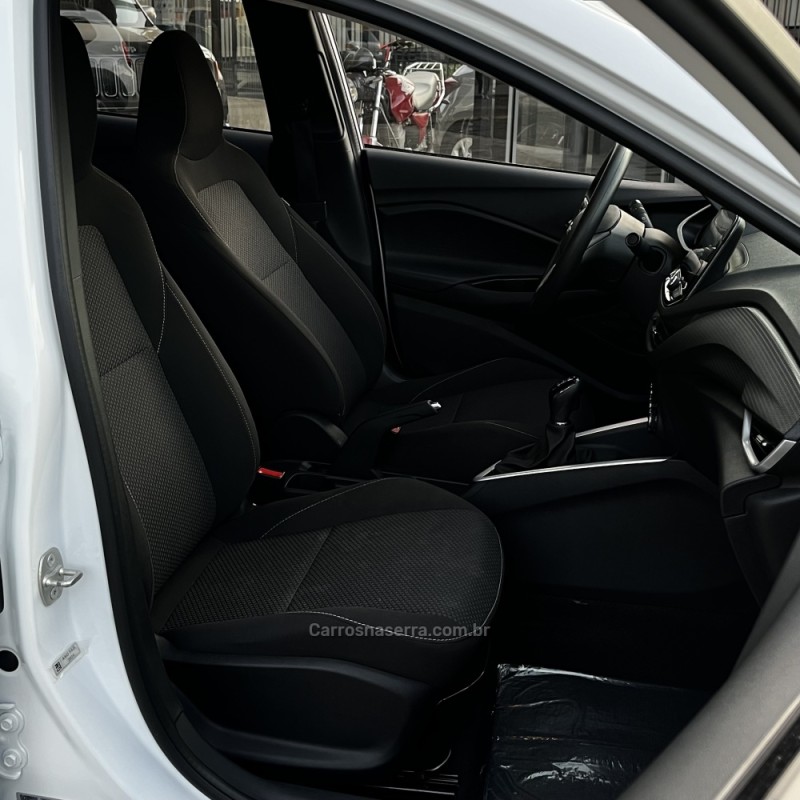 ONIX 1.0 LT 12V FLEX 4P MANUAL - 2025 - VACARIA