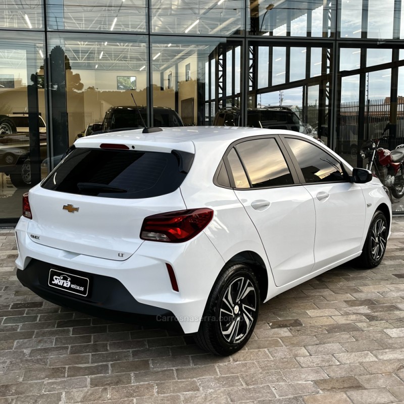 ONIX 1.0 LT 12V FLEX 4P MANUAL - 2025 - VACARIA