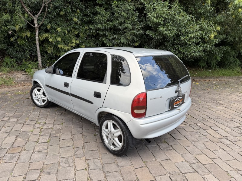 CORSA 1.6 MPFI GL 8V GASOLINA 4P MANUAL - 1999 - CAXIAS DO SUL