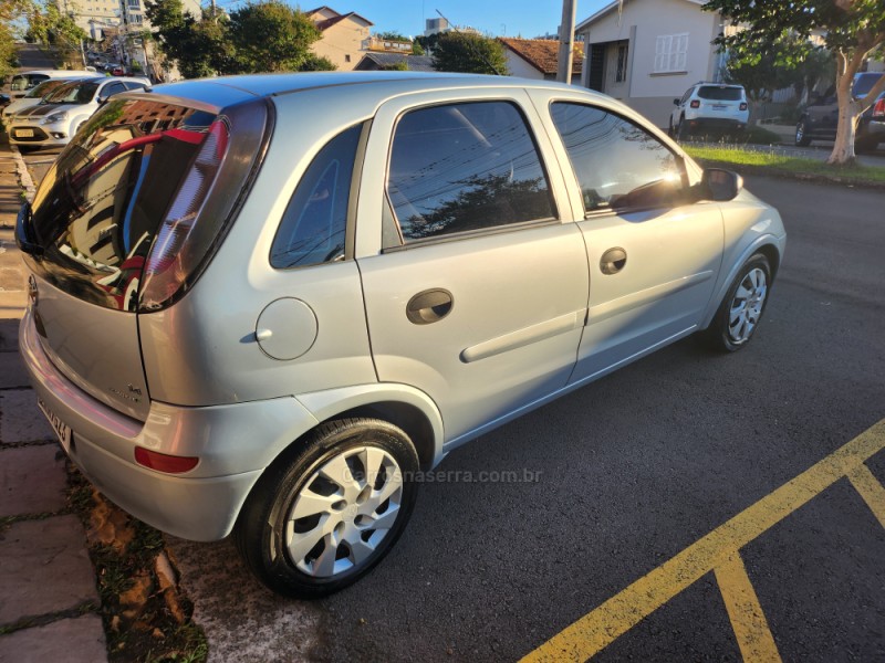 CORSA 1.4 MPFI MAXX 8V FLEX 4P MANUAL - 2011 - VERANóPOLIS