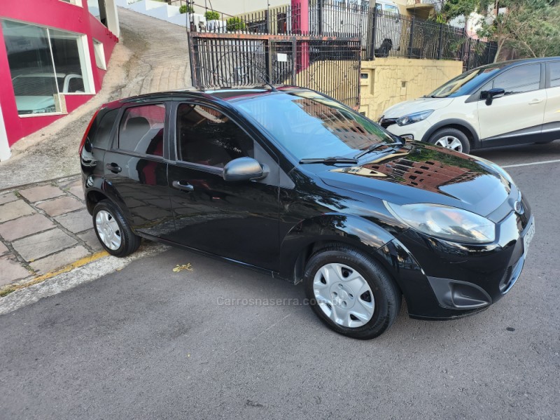 FIESTA 1.6 MPI 8V GASOLINA 4P MANUAL - 2011 - VERANóPOLIS