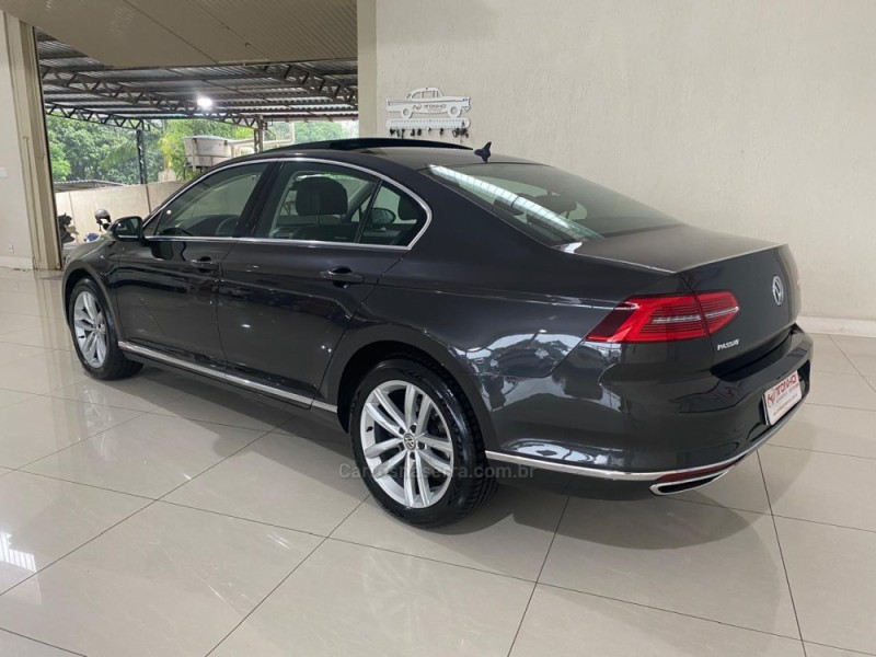 PASSAT 2.0 FSI HIGHLINE 16V TURBO GASOLINA 4P TIPTRONIC - 2019 - LAJEADO