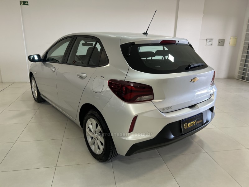 ONIX 1.0 LT 12V TURBO FLEX 4P MANUAL - 2021 - BENTO GONçALVES