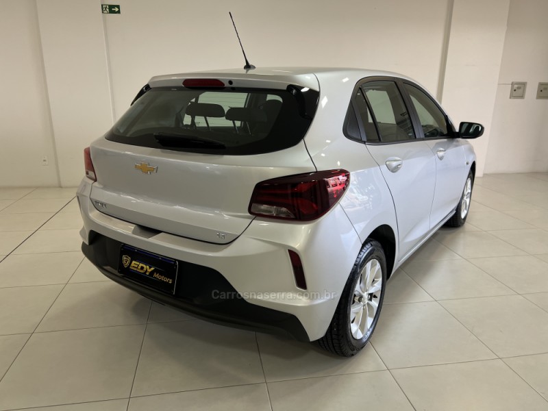 ONIX 1.0 LT 12V TURBO FLEX 4P MANUAL - 2021 - BENTO GONçALVES