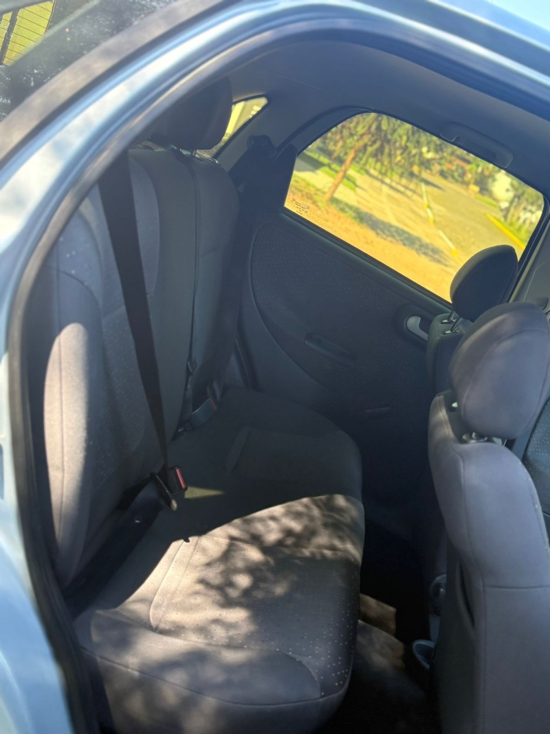 CORSA 1.4 MPFI PREMIUM 8V FLEX 4P MANUAL - 2009 - FARROUPILHA